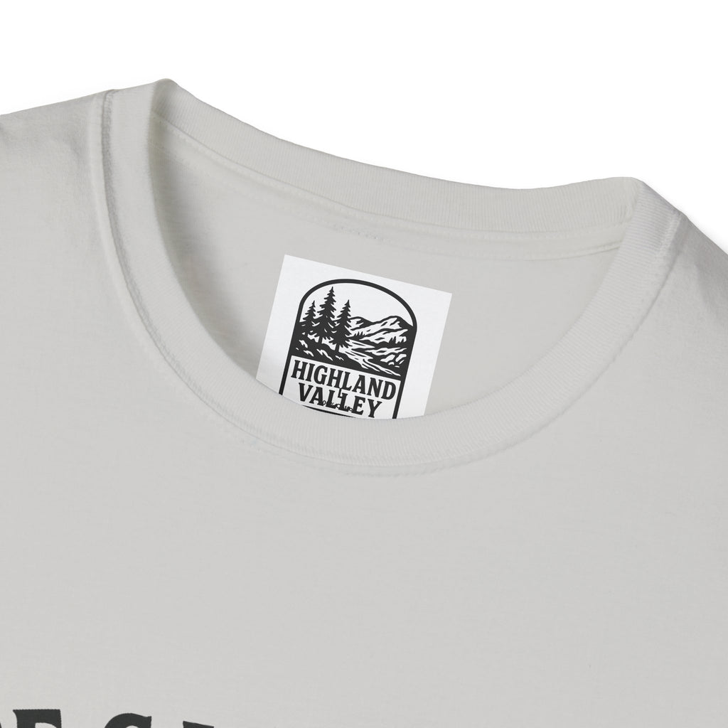 I KNOW PEOPLE FROM LANARK UNISEX T-SHIRT